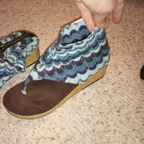 Sun Luks by Muk Luk size 7 sandals - Picture 8 of 8